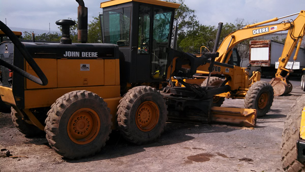 Renta de Motoniveladora John Deere 770B en Saltillo